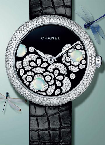 Chanel香奈儿高级珠宝MademoisellePrivé 系列Petales De Camelia表盘腕表