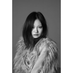 Lucia Liu，中国第一位走向顶级时尚秀场的Stylist