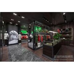 法国户外品牌Moncler 首家莫斯科专卖店揭幕