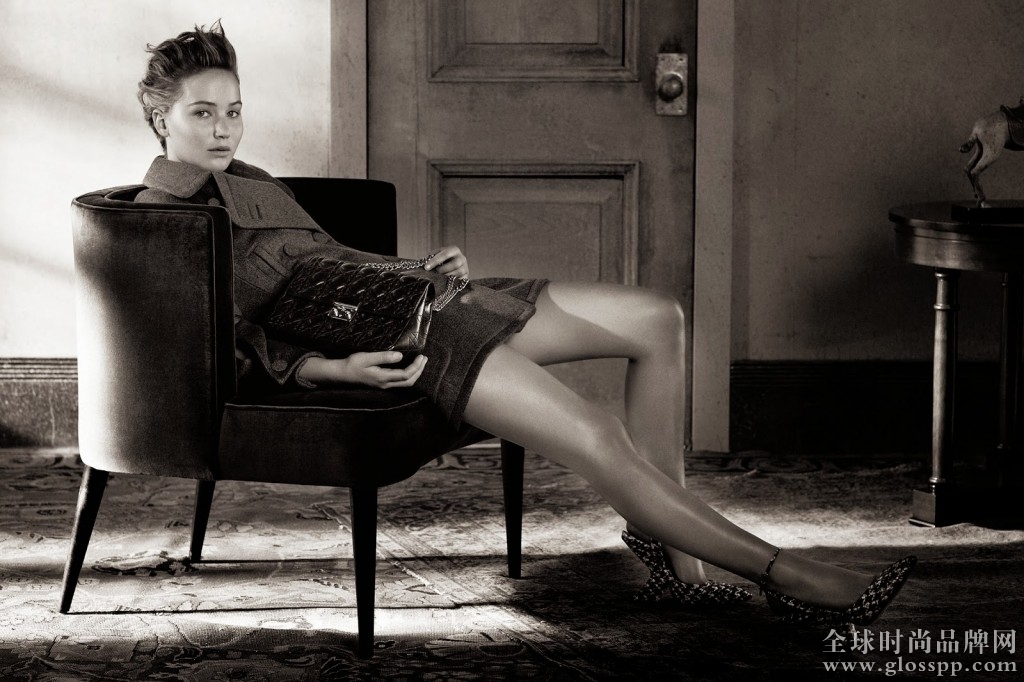Jennifer_Lawrence-Dior_Magazine-No_3-2013-003