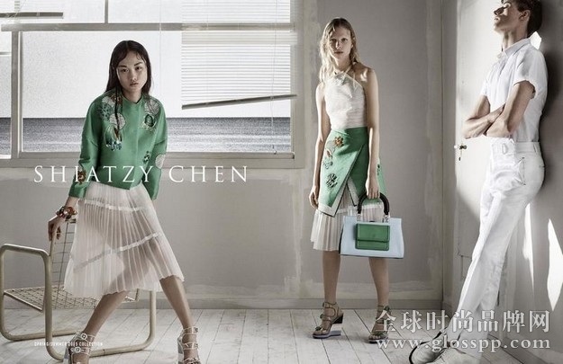 Shiatzy-Chen-springsummer-2015-Campaign-captured-by-Scott-T