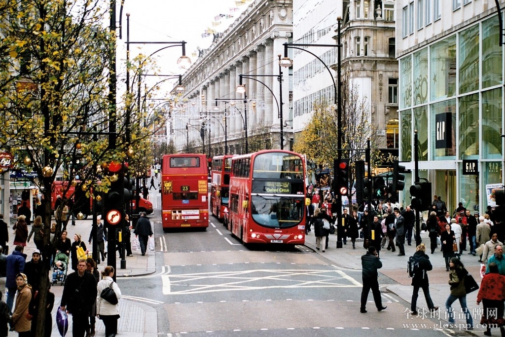 Oxford-Street