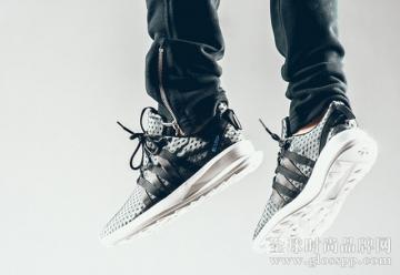 adidas SL Loop Runner Chromatech “Black” 现已发售