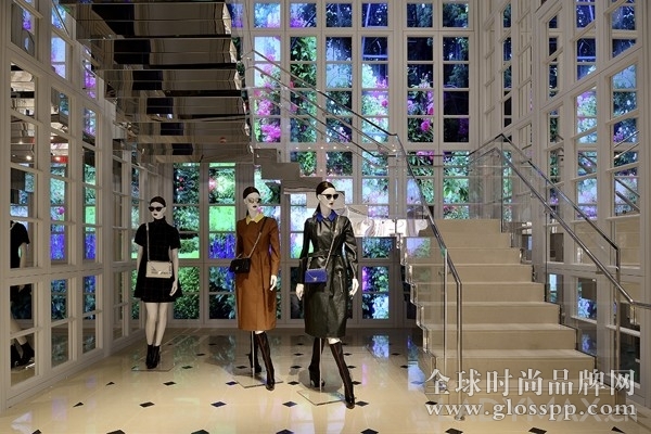 Christian Dior在加拿大开设首家门店 亚洲人或成为主要消费者