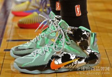 Swin Cash 个人专属 LeBron 12 曝光