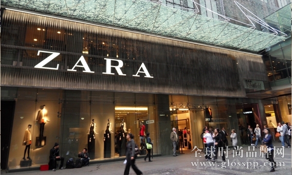 线上购物与传统零售联系越加紧密 Zara将在试衣间安装iPads供消费者购物 