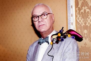 Manolo Blahnik 涉嫌非法进口珍稀蛇皮鞋履惹官司