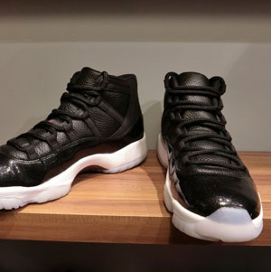 大魔王再欣赏，Air Jordan 11 “72-10” 实物开箱