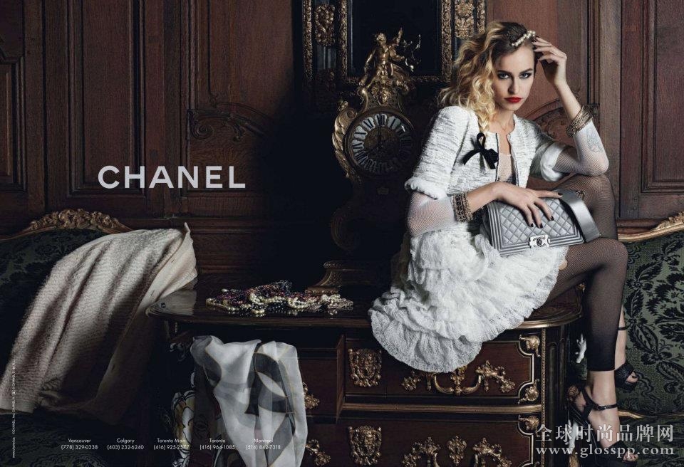 Chanel-Boy-Hangbags-Spring-2012