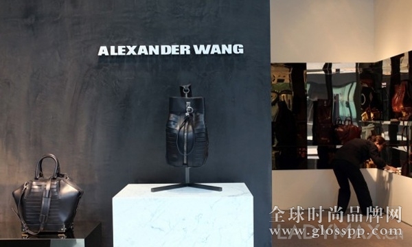 Alexander Wang将于12月中旬推出同名品牌珠宝系列